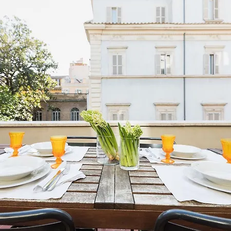 Daire Mami's Trastevere With Private Terrace Roma